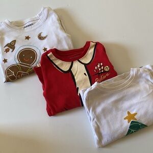 Old Navy 5T Christmas Jammie Bundle